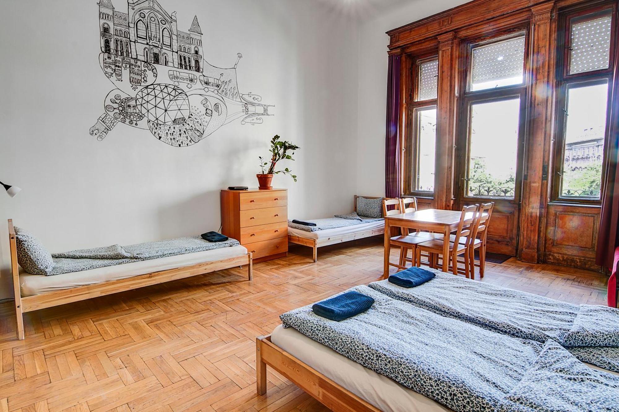 Pal'S Hostel And Apartments Budapest Luaran gambar