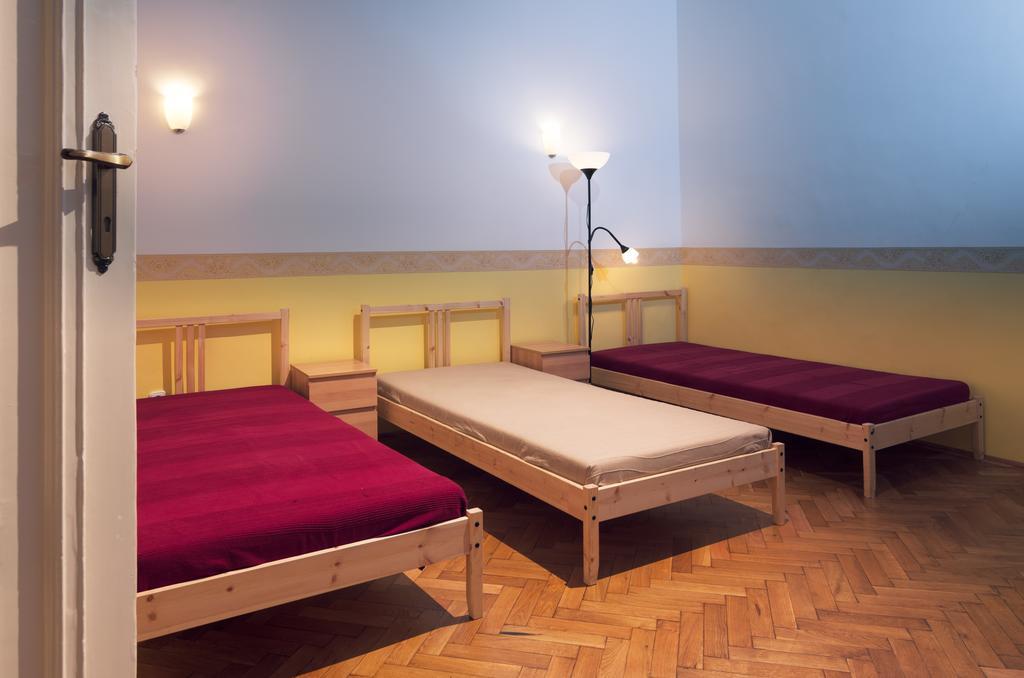 Pal'S Hostel And Apartments Budapest Luaran gambar